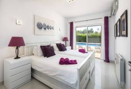 Carvoeiro - Vale da Pinta - Stunning 5-bedroom villa on a large plot with pool and golf views