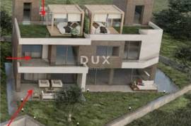 OPATIJA, MATULJI - Semi-detached house with roof terrace: privacy, functionality and panoramic view