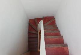 Spacious Character House Offering 210 M2 Of Living Space With 5 Bedrooms And A Pleasant Sunny Terrace. Full Of Charm Spacious Character House Offering 210 M2 Of Living Space With 5 Bedrooms And A Pleasant Sunny Terrace. Full Of Charm