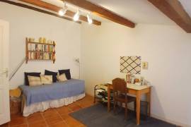 Spacious Character House Offering 210 M2 Of Living Space With 5 Bedrooms And A Pleasant Sunny Terrace. Full Of Charm Spacious Character House Offering 210 M2 Of Living Space With 5 Bedrooms And A Pleasant Sunny Terrace. Full Of Charm