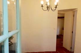 Spacious Character House Offering 210 M2 Of Living Space With 5 Bedrooms And A Pleasant Sunny Terrace. Full Of Charm Spacious Character House Offering 210 M2 Of Living Space With 5 Bedrooms And A Pleasant Sunny Terrace. Full Of Charm