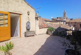 Spacious Character House Offering 210 M2 Of Living Space With 5 Bedrooms And A Pleasant Sunny Terrace. Full Of Charm Spacious Character House Offering 210 M2 Of Living Space With 5 Bedrooms And A Pleasant Sunny Terrace. Full Of Charm