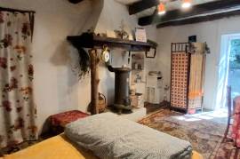 Charming Country House With 128 M2 Of Living Space And Several Outbuildings Set On A Magnificent 5676 M2 Plot In A Green Haven Charming Country House With 128 M2 Of Living Space And Several Outbuildings Set On A Magnificent 5676 M2 Plot In A Green Haven