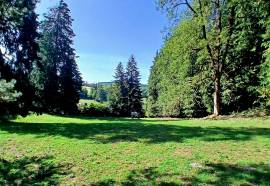 Charming Country House With 128 M2 Of Living Space And Several Outbuildings Set On A Magnificent 5676 M2 Plot In A Green Haven Charming Country House With 128 M2 Of Living Space And Several Outbuildings Set On A Magnificent 5676 M2 Plot In A Green Haven