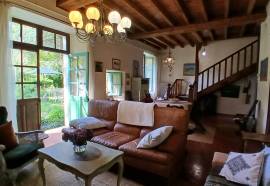 Charming Country House With 128 M2 Of Living Space And Several Outbuildings Set On A Magnificent 5676 M2 Plot In A Green Haven Charming Country House With 128 M2 Of Living Space And Several Outbuildings Set On A Magnificent 5676 M2 Plot In A Green Haven