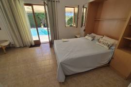 Charming Stone House With 88 M2 Of Living Space, A Swimming Pool And Superb Views. Charming Stone House With 88 M2 Of Living Space, A Swimming Pool And Superb Views.