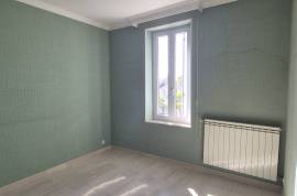 A Very Spacious, Characterful House With A Stone Outbuilding And A Private Garden. A Very Spacious, Characterful House With A Stone Outbuilding And A Private Garden.