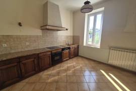 A Very Spacious, Characterful House With A Stone Outbuilding And A Private Garden. A Very Spacious, Characterful House With A Stone Outbuilding And A Private Garden.