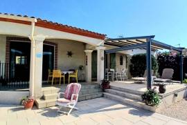 A Villa Built In 2005, In Perfect Condition, With 5 Bedrooms, 2 Bathrooms And A Garage On A Landscaped 681 M2 Plot With Heated Swimming Pool And Petanque Court.