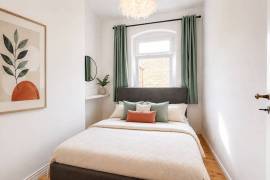 Vacant, furnished 2-room apartment in the popular Gleimviertel near Mauerpark Vacant, furnished 2-room apartment in the popular Gleimviertel near Mauerpark