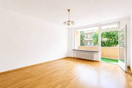 Ready to move-in! 2-Room Apartment with Balcony in Gesundbrunnen Ready to move-in! 2-Room Apartment with Balcony in Gesundbrunnen