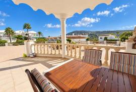 listing listing