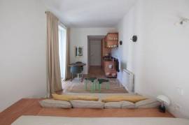 Peaceful and well-located apartment