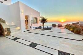 Luxury Seaview Villa for sale in Syros - 2585738