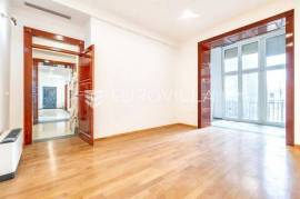 Zagreb, Palmotićeva, functional business premises, area 240 m²