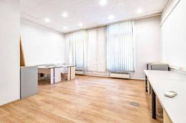 Zagreb, Trešnjevka, street office space 78 m²