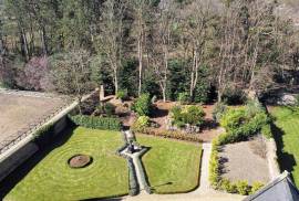 listing listing