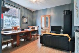 listing listing
