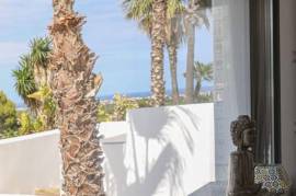 listing listing