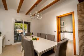 listing listing