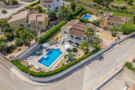 listing listing