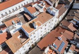3-Bedroom Apartment on the 2nd Floor in Évora's Historic Center 3-Bedroom Apartment on the 2nd Floor in Évora's Historic Center