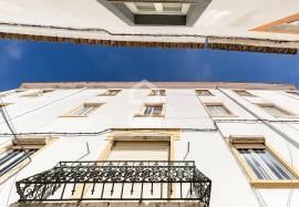 3-Bedroom Apartment on the 2nd Floor in Évora's Historic Center 3-Bedroom Apartment on the 2nd Floor in Évora's Historic Center