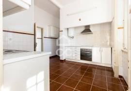 3-Bedroom Apartment on the 2nd Floor in Évora's Historic Center 3-Bedroom Apartment on the 2nd Floor in Évora's Historic Center