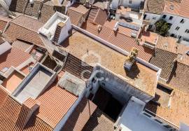 3-Bedroom Apartment on the 2nd Floor in Évora's Historic Center 3-Bedroom Apartment on the 2nd Floor in Évora's Historic Center