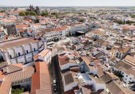 3-Bedroom Apartment on the 2nd Floor in Évora's Historic Center 3-Bedroom Apartment on the 2nd Floor in Évora's Historic Center