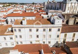 3-Bedroom Apartment on the 2nd Floor in Évora's Historic Center 3-Bedroom Apartment on the 2nd Floor in Évora's Historic Center