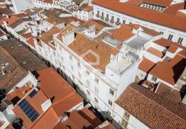 3-Bedroom Apartment on the 2nd Floor in Évora's Historic Center 3-Bedroom Apartment on the 2nd Floor in Évora's Historic Center