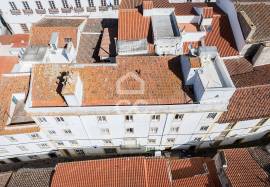 3-Bedroom Apartment on the 2nd Floor in Évora's Historic Center 3-Bedroom Apartment on the 2nd Floor in Évora's Historic Center