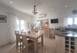 4 Bedroom villa in Lagos, excellent location