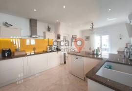 4 Bedroom villa in Lagos, excellent location