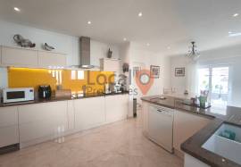 4 Bedroom villa in Lagos, excellent location