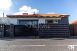 Opportunity – Excellent 2-Bedroom House in Imaculado Coração de Maria