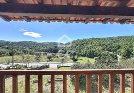 Villa with Panoramic Views on the Outskirts of Chaves Villa with Panoramic Views on the Outskirts of Chaves