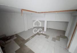Commercial space of 158 m² in the center of Chaves with two floors and facing the main road Commercial space of 158 m² in the center of Chaves with two floors and facing the main road