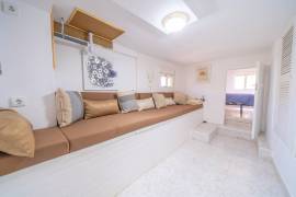 listing listing