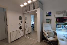 listing listing