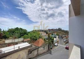 Bright 2 Bedroom Apartment