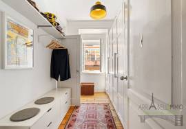 Charming 2+1 bedroom apartment with high ceilings in Campolide, near the Lycée Français