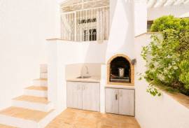 Albufeira, 3 Bedroom Villa with Pool and Sea Views Albufeira, 3 Bedroom Villa with Pool and Sea Views