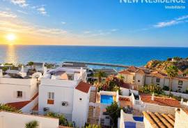 Albufeira, 3 Bedroom Villa with Pool and Sea Views Albufeira, 3 Bedroom Villa with Pool and Sea Views