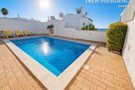 Albufeira, 3 Bedroom Villa with Pool and Sea Views Albufeira, 3 Bedroom Villa with Pool and Sea Views