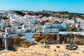 Albufeira, 3 Bedroom Villa with Pool and Sea Views Albufeira, 3 Bedroom Villa with Pool and Sea Views