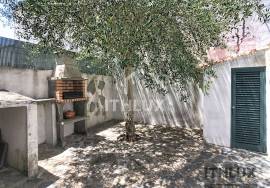 Typical 1 Bedroom Village House – Completely Refurbished in Boim