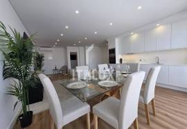 2 bedroom apartment with garage in Olhão