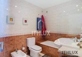 3 Bedroom Furnished Apartment with Parking in the Center of Beja 3 Bedroom Furnished Apartment with Parking in the Center of Beja